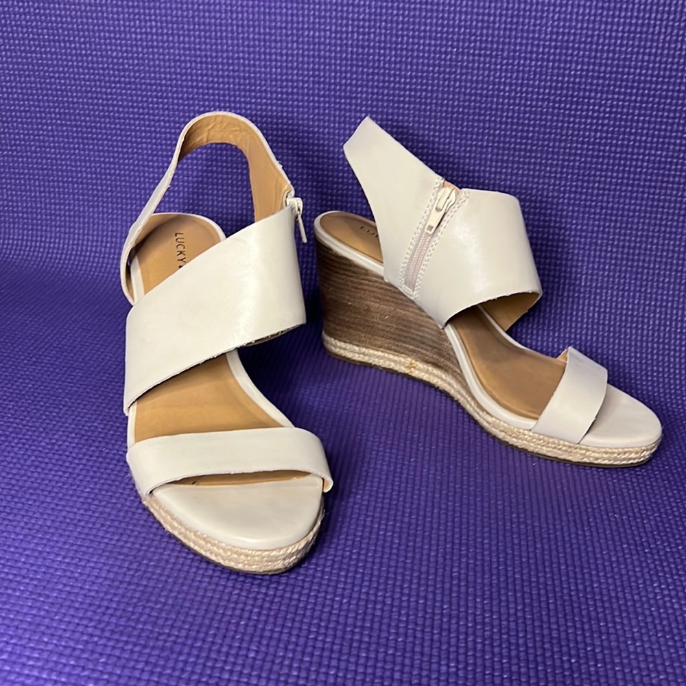 LOVIN’ LUCKY BRAND WEDGES